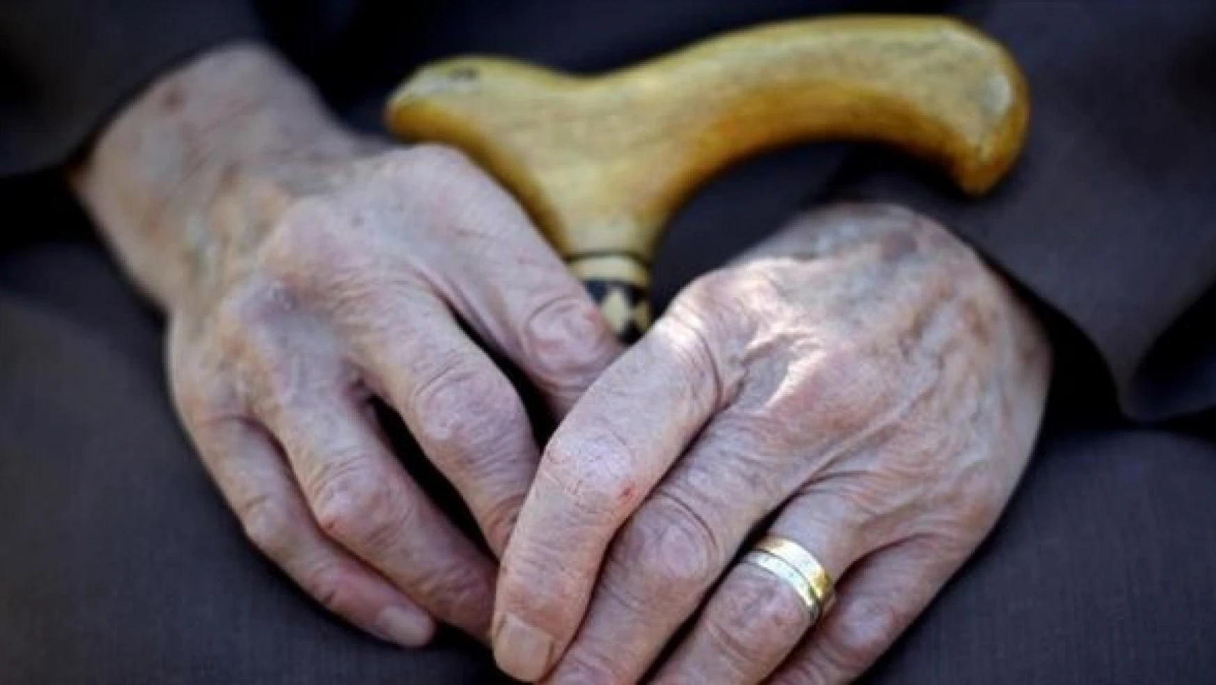 Alzheimer ile bağlantılı 42 yeni gen tespit edildi