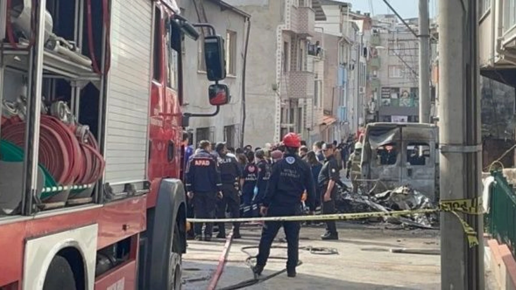 Bursa'da evlerin arasına düşen uçaktaki 2 pilot hayatını kaybetti