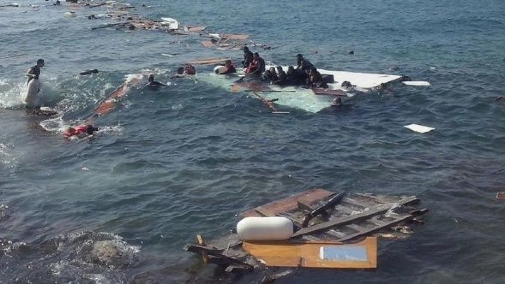 Göçmen teknesi battı: 6 ölü, 29 kayıp