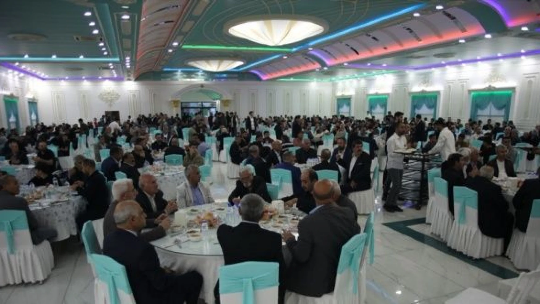 MHP Bingöl İl Başkanlığı iftar programı düzenledi