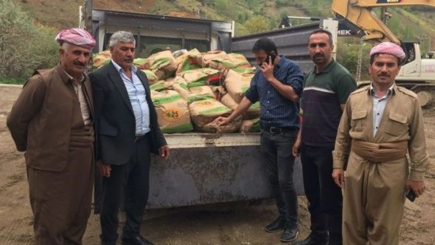Şemdinli'de 9 ton buğday tohumu dağıtıldı