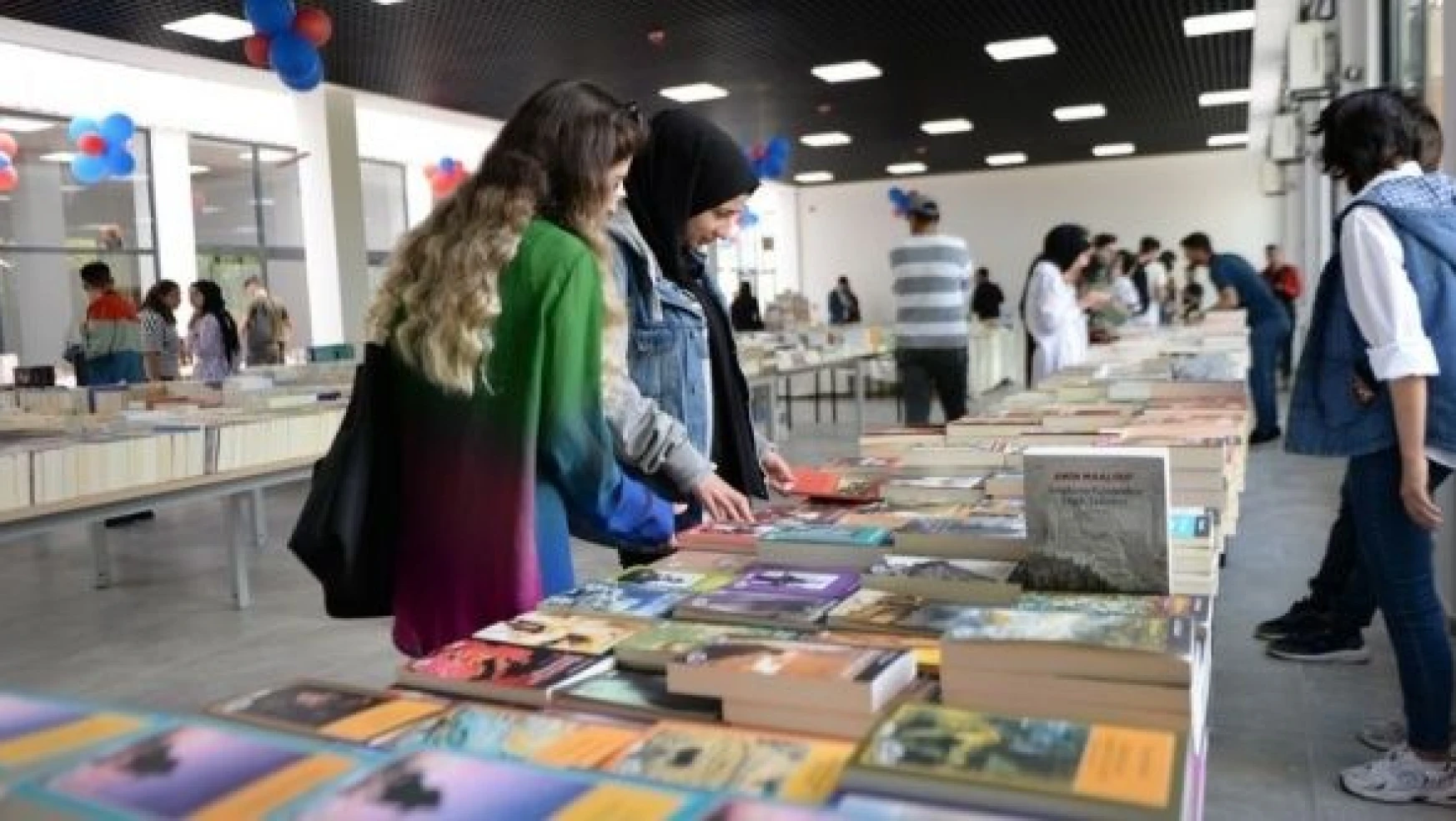 Bingöl Üniversitesi 4'üncü Kitap Fuarı açıldı