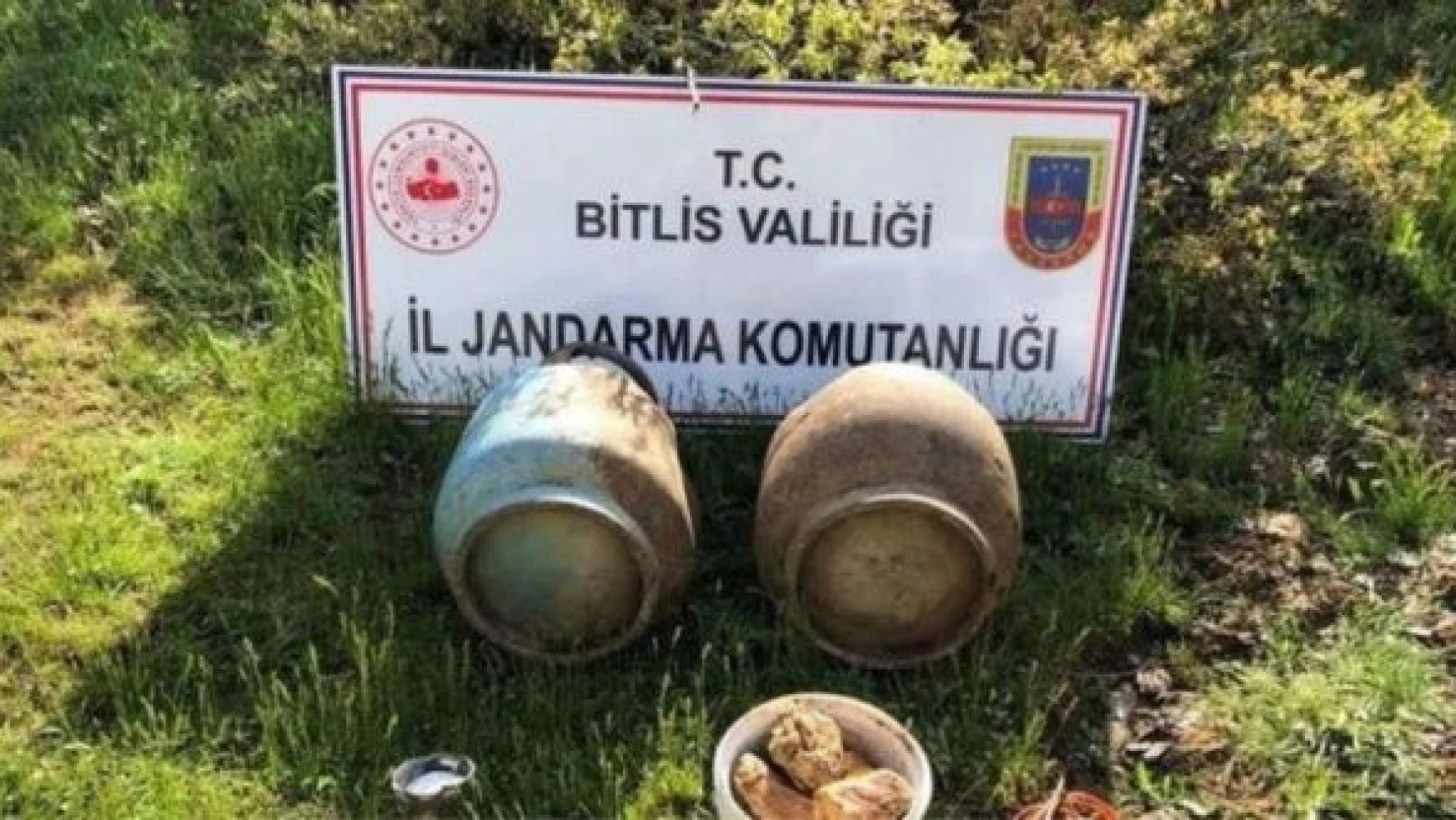 Bitlis'te patlayıcı ve roketatar başlık ele geçirildi