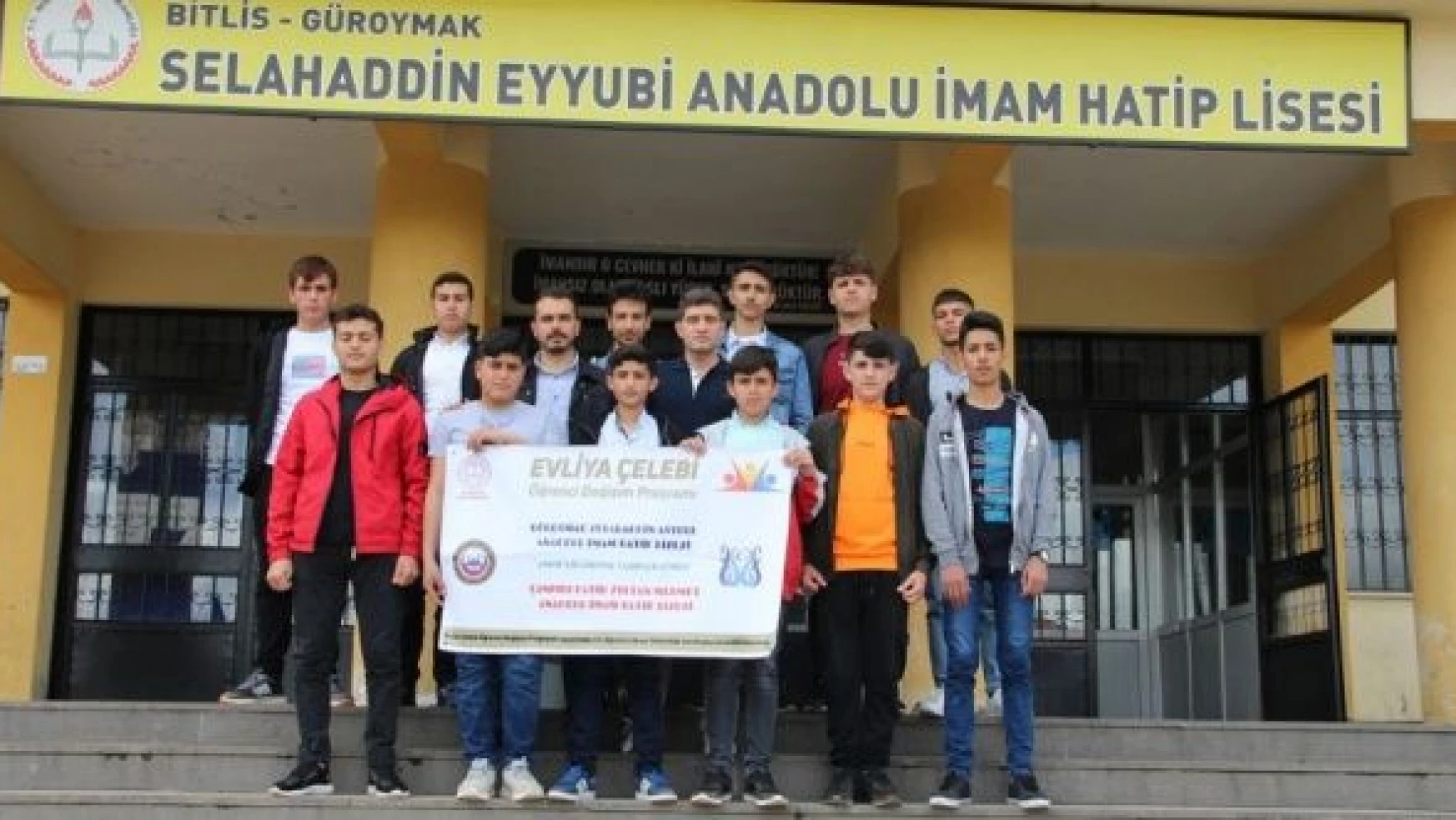 Güroymak'ta öğrenciler değişim programıyla  Ankara'ya gönderildi