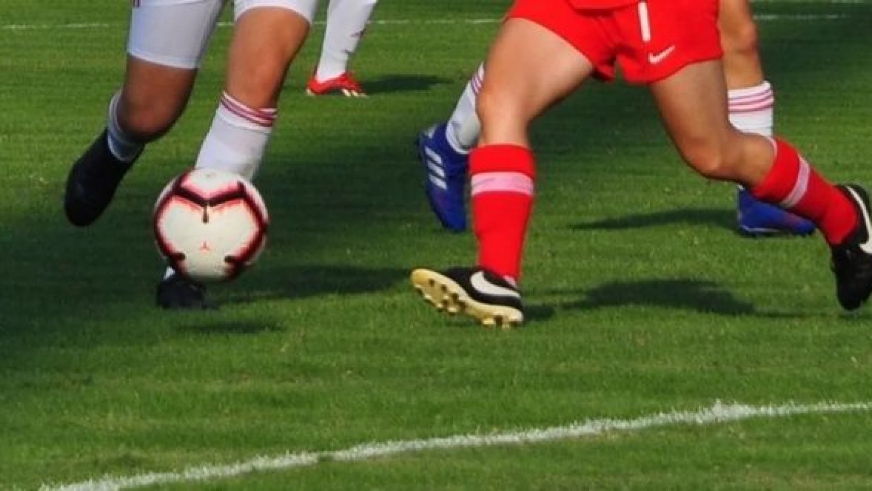 Kadınlar Futbol 2. Lig Play-Off grup maçları Malatya'da başladı