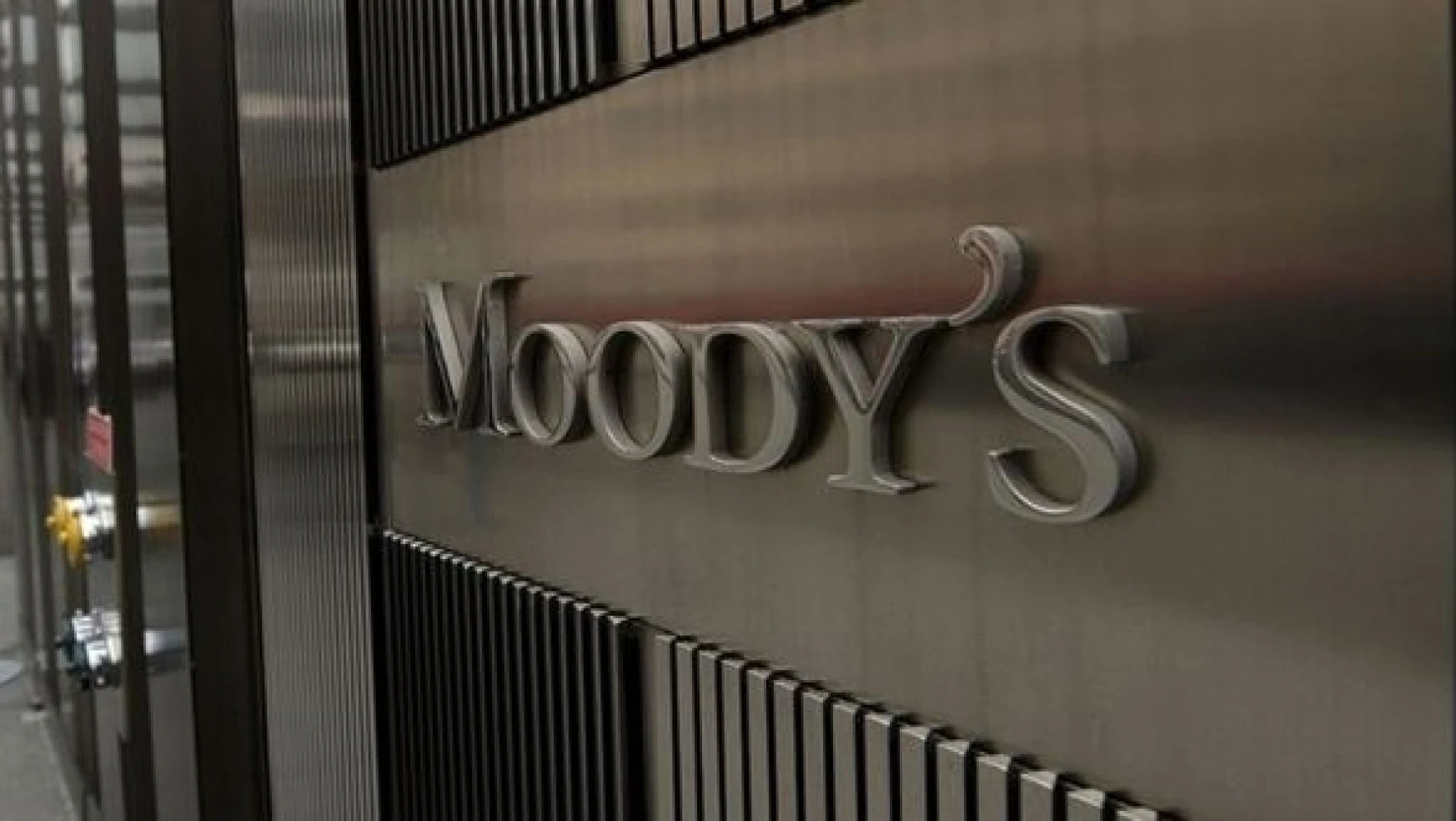 Moody's Türkiye'nin kredi notunda ısrarlı: Halâ negatifteyiz