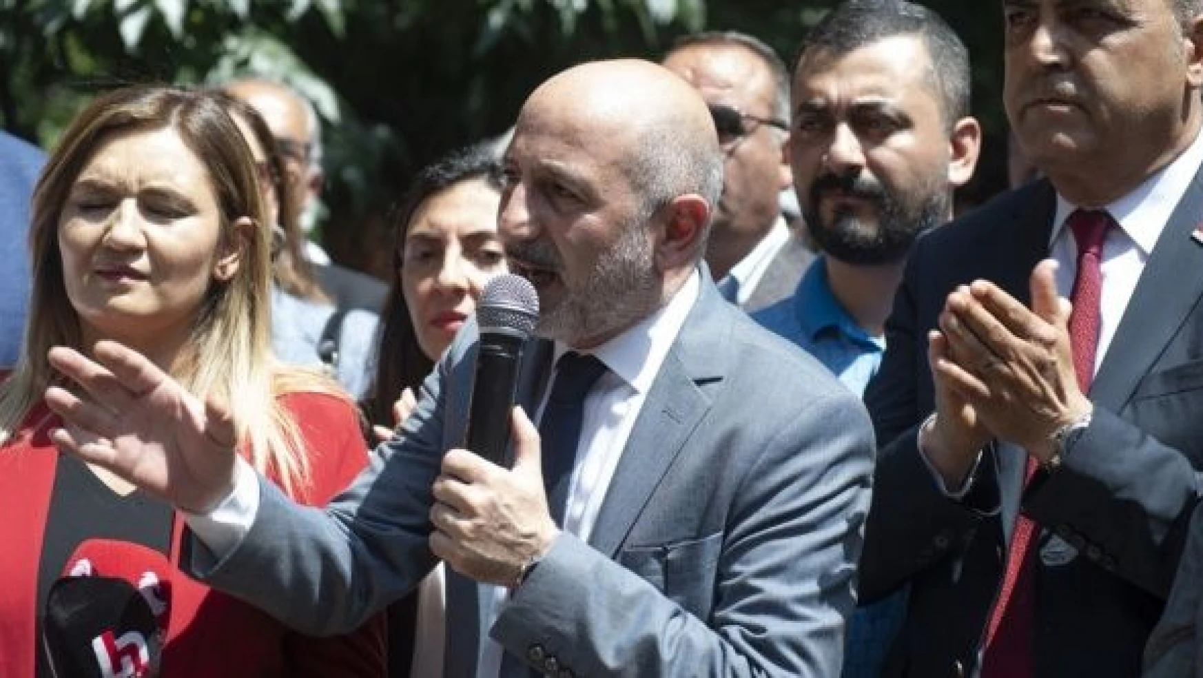 CHP Genel Başkan Yardımcısı Öztunç  Tunceli'de ziyaretlerde bulundu