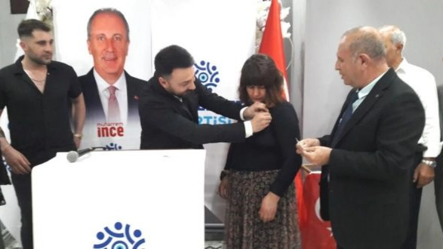 Erzurum'da Memleket Partisi'ne 500 kişi üye oldu