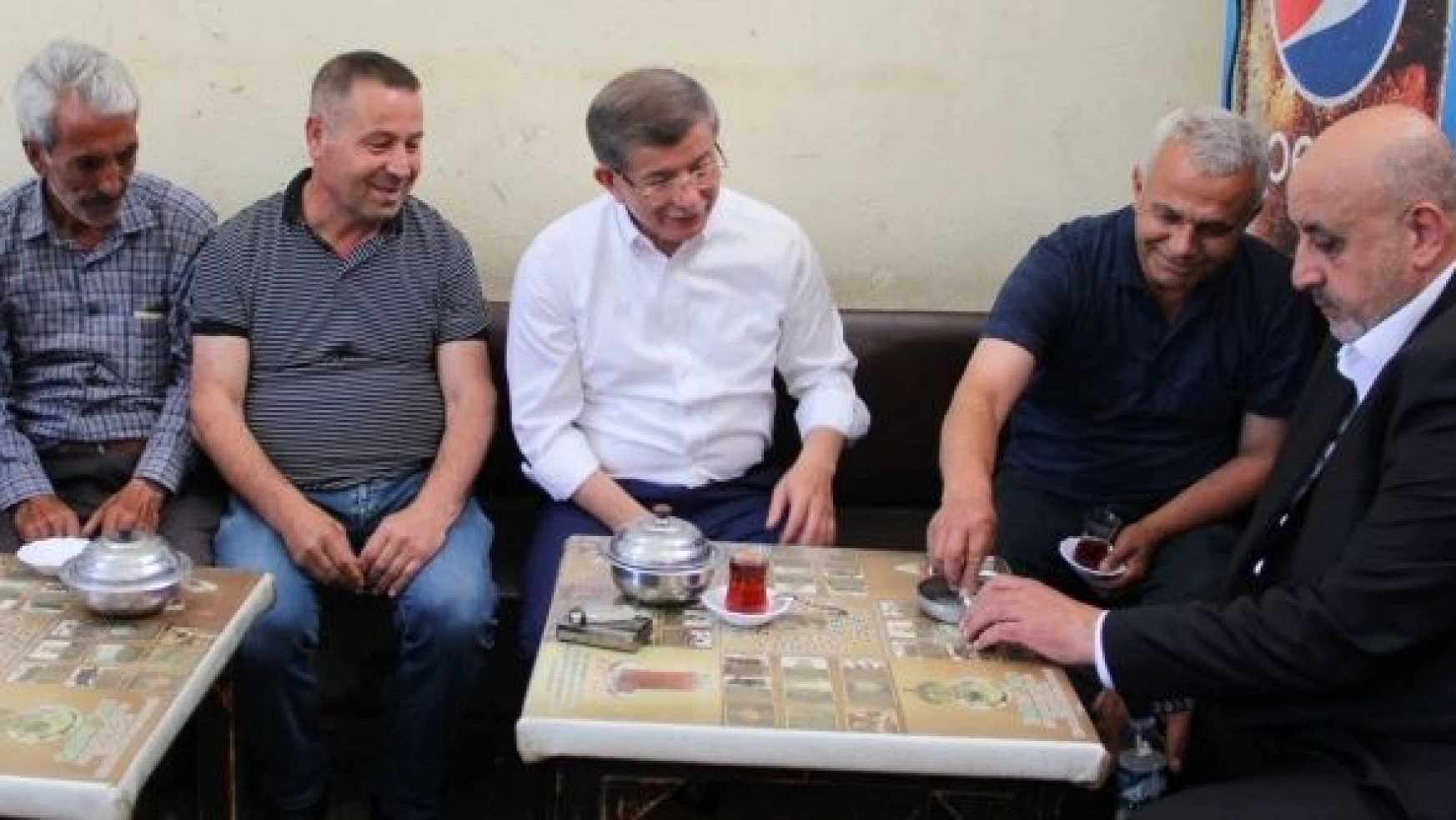 Gelecek Partisi Genel Başkanı Davutoğlu Malatya'da esnafı ziyaret etti