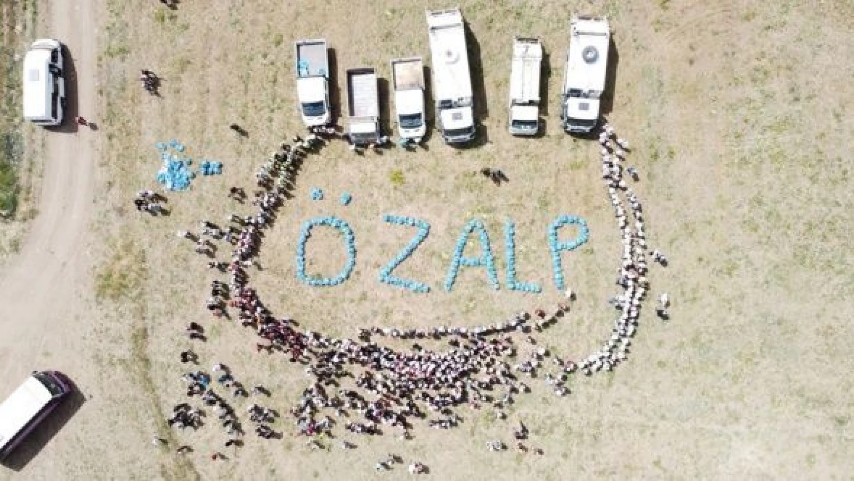 Özalp'ta çöp toplama etkinliği gerçekleştirildi