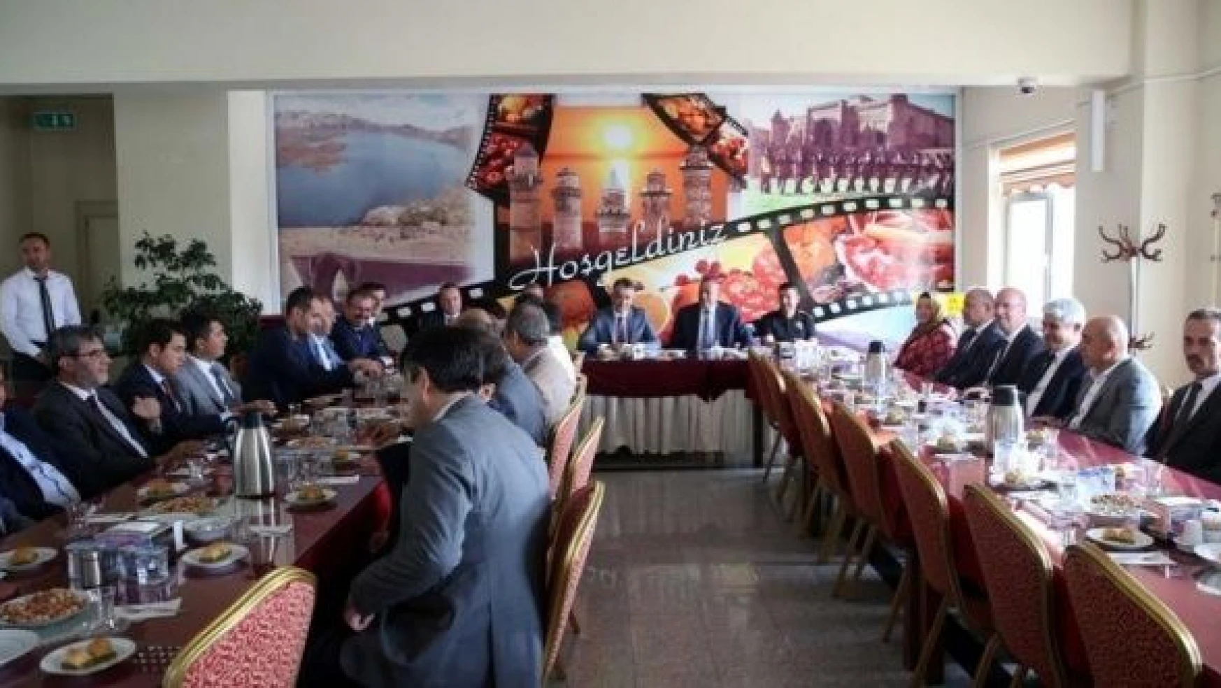 Bitlis'te bayramlaşma programı düzenlendi