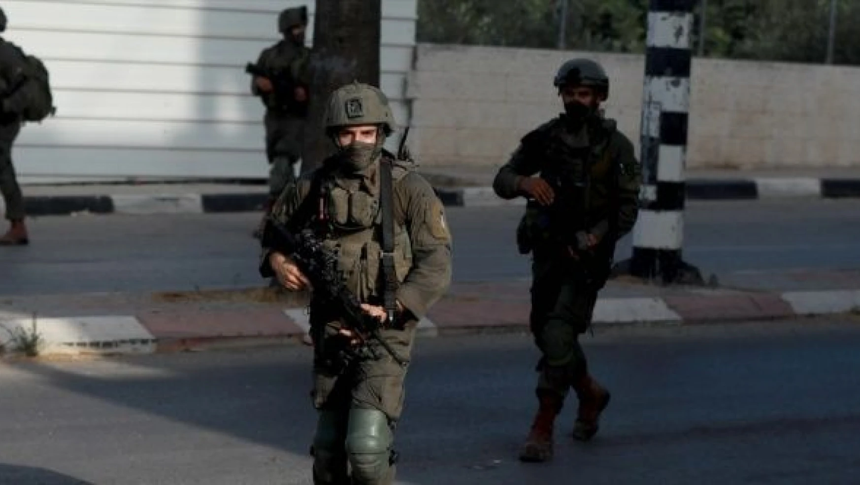 İsrail güçleri Batı Şeria'da biri çocuk 5 Filistinliyi yaraladı