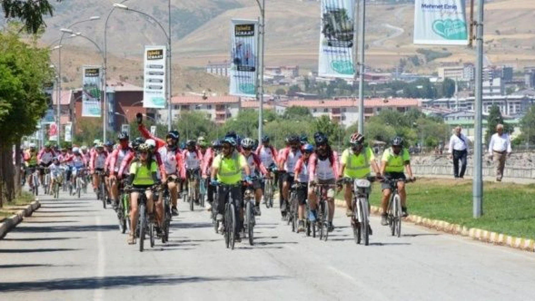 4'üncü Van Denizi Bisiklet Festivali Bitlis'te devam ediyor