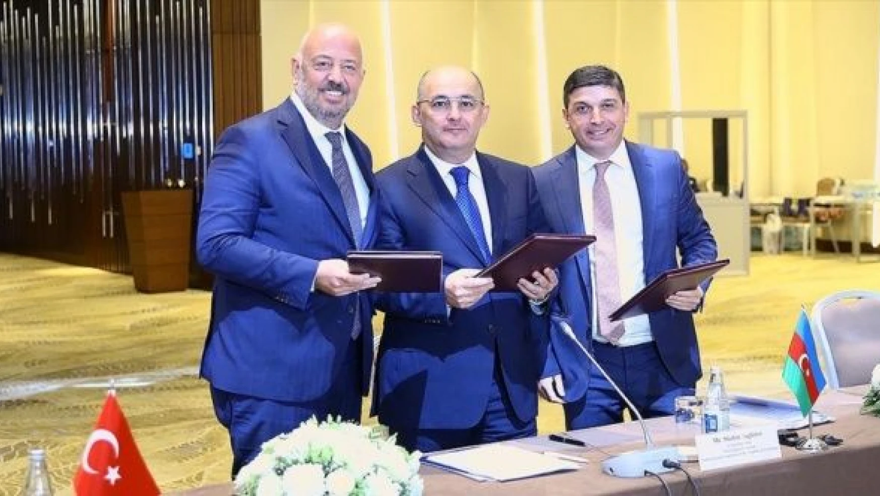 'Bakü-Tiflis-Kars'ta gümrük işlemlerine yönelik  anlaşma imzalandı