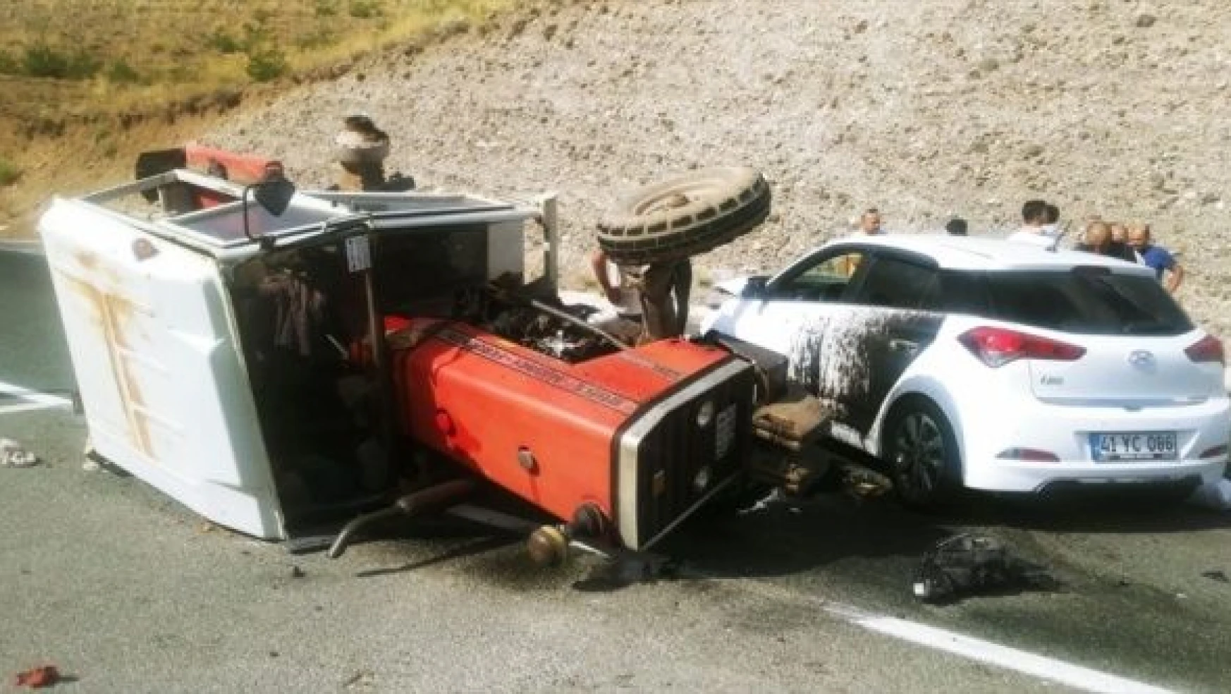 Erzincan'da traktör kazası: 7 yaralı