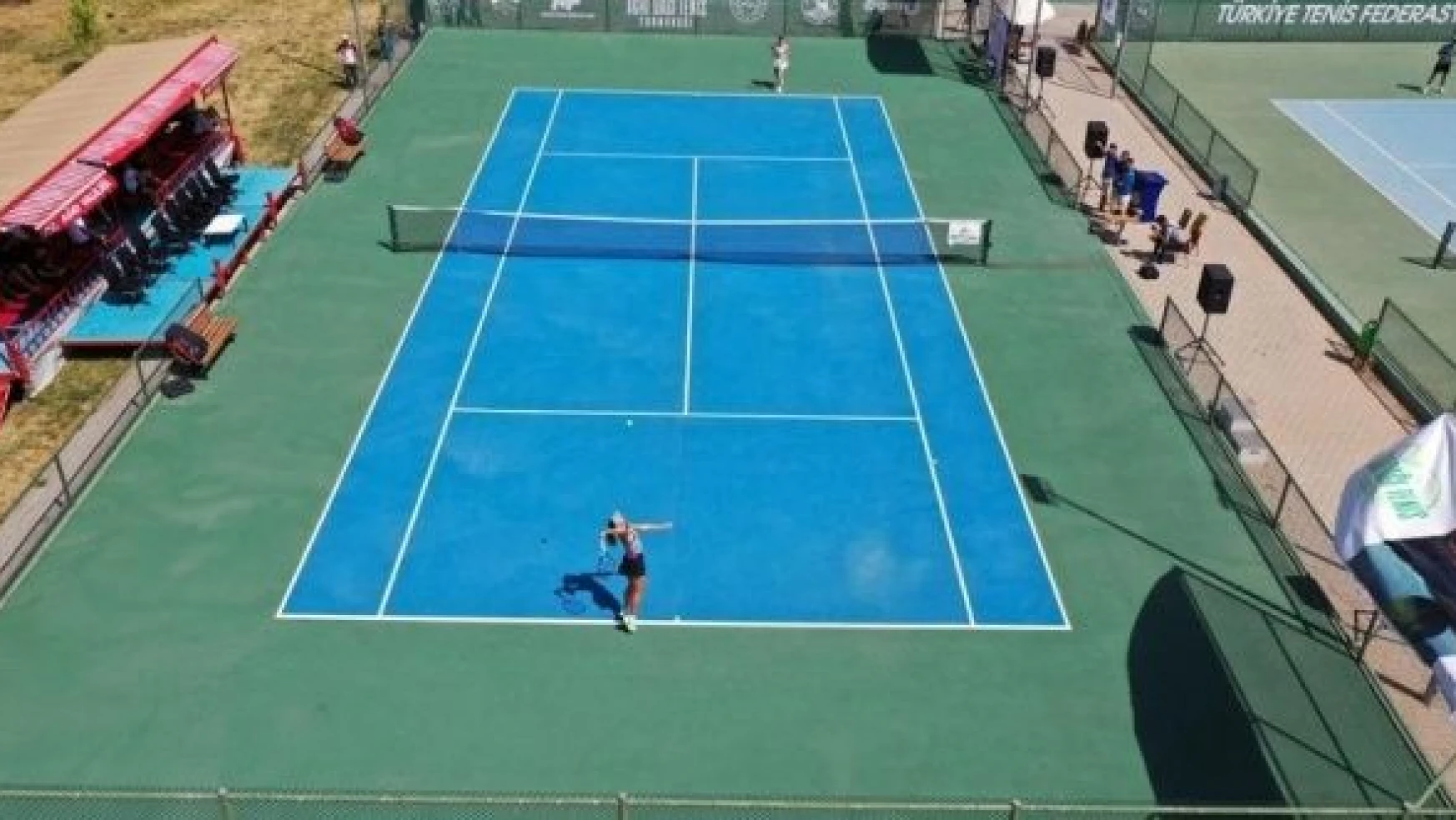 Geleneksel 2'inci Ağrı Dağı Tenis Turnuvası sona erdi