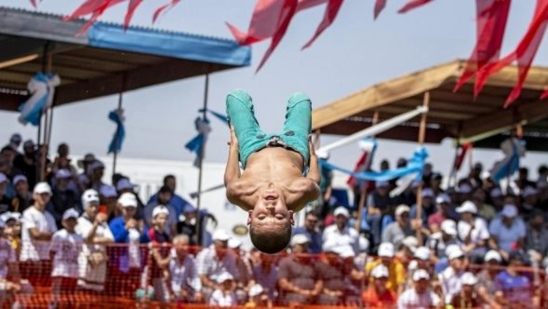 Geleneksel Erzurum Ovası Güreş Festivali başladı