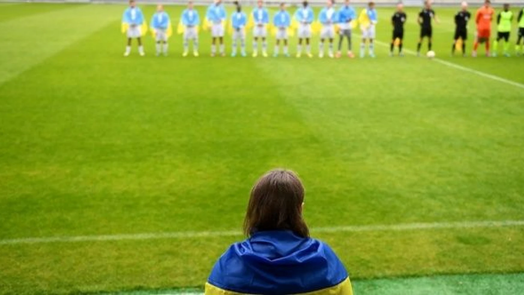 Savaşın sürdüğü Ukrayna'da futbol ligi başladı