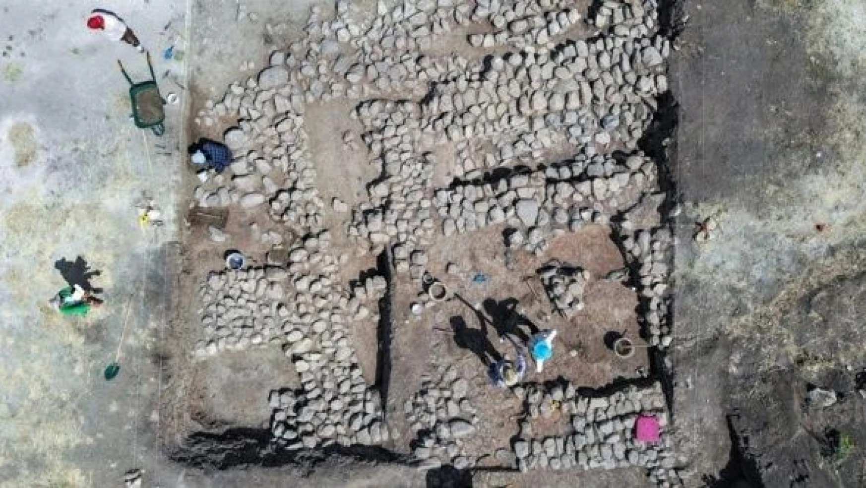 Tozkoparan Höyüğü kazısında yeni kalıntılar bulundu