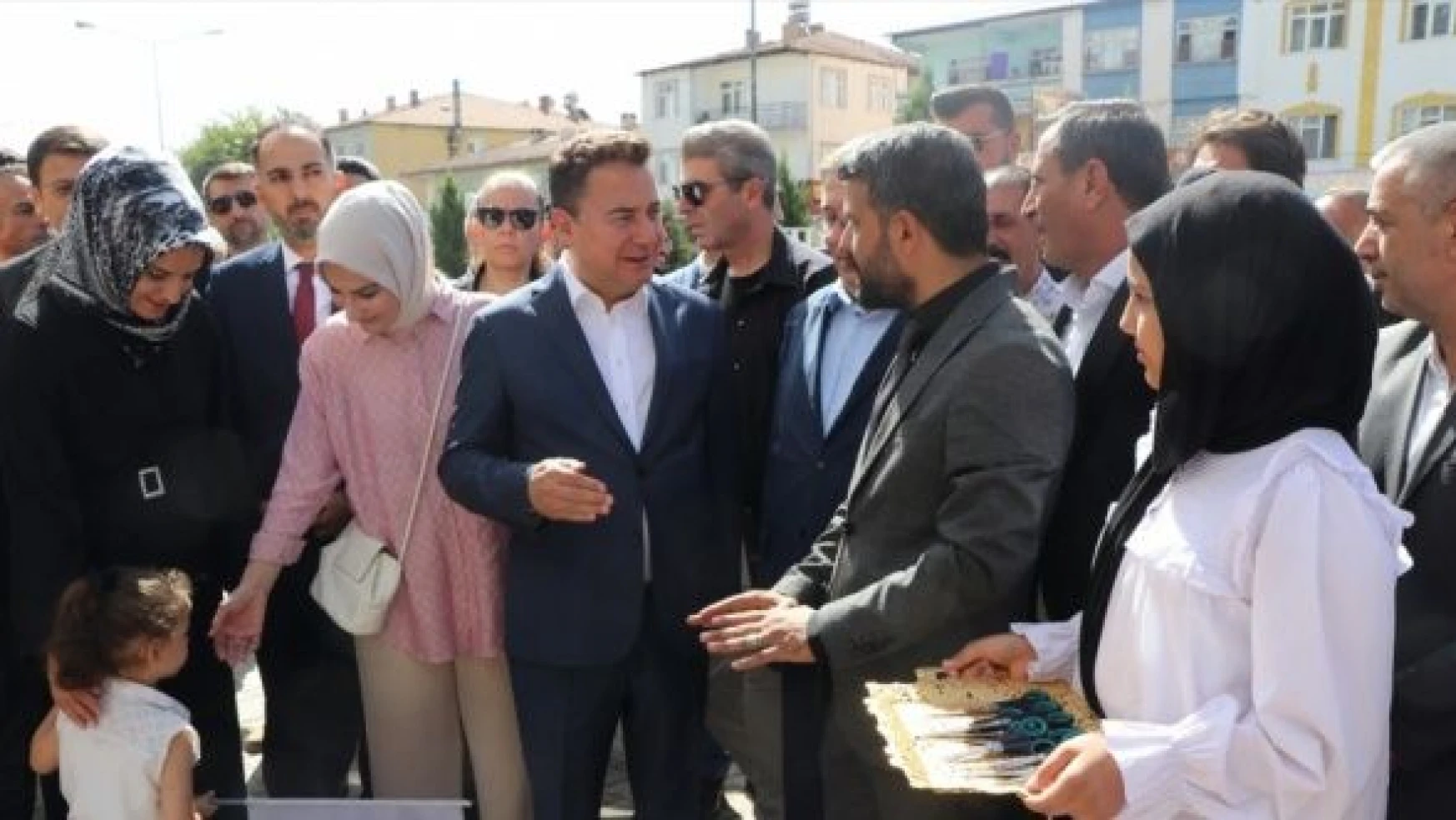 DEVA Partisi Genel Başkanı Babacan, Elazığ'da parti binasının açılışını yaptı