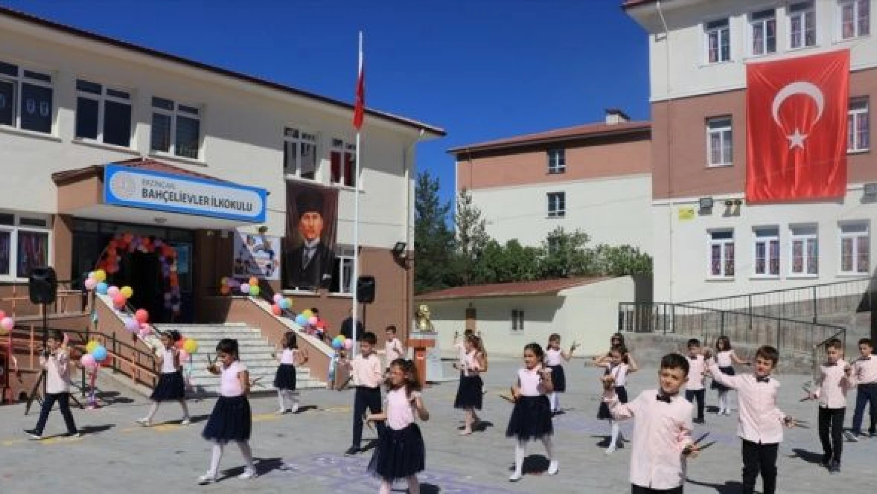 Doğu Anadolu'da  yeni eğitim öğretim yılı başladı