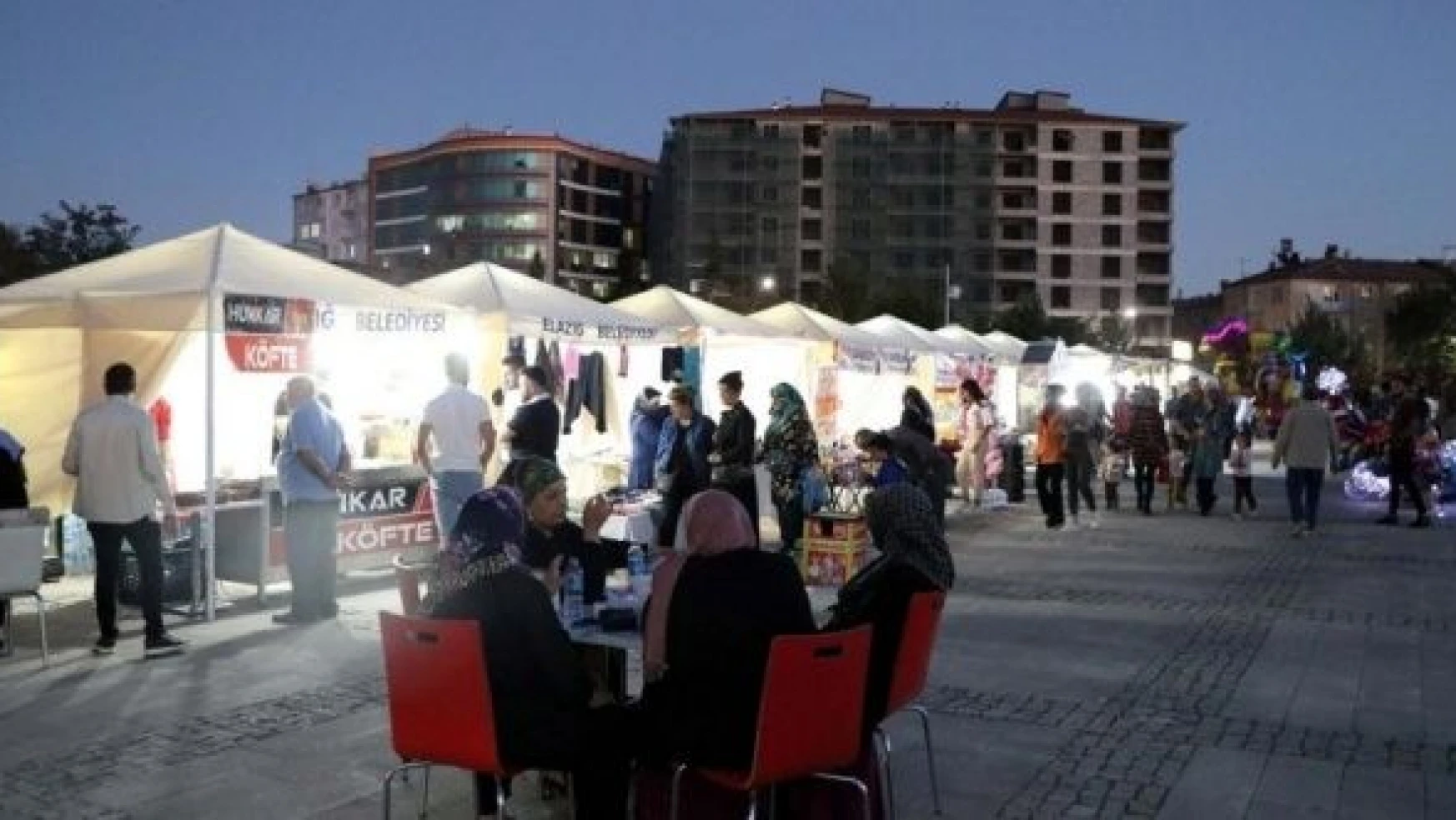 Elazığ'da Ɗ'üncü Geleneksel Salçalı Köfte Festivali' başladı