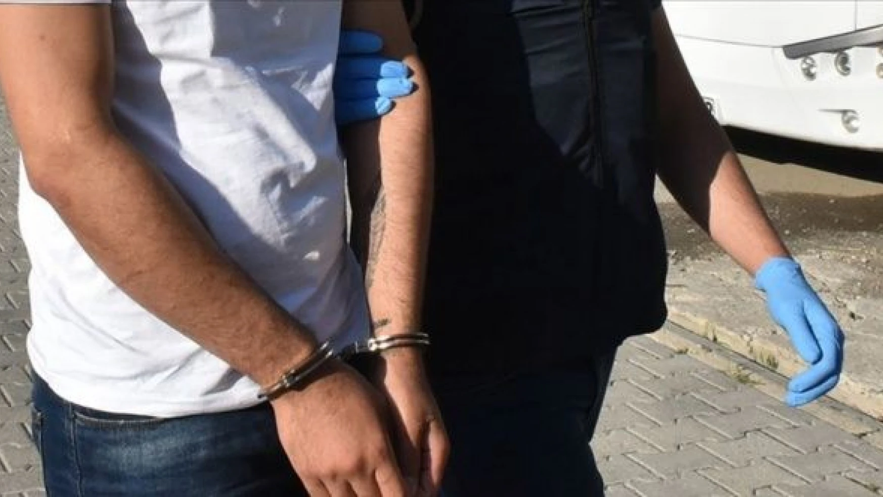 Hakkari'de 3 güvenlik korucusunun şehit eden terörist yakalandı