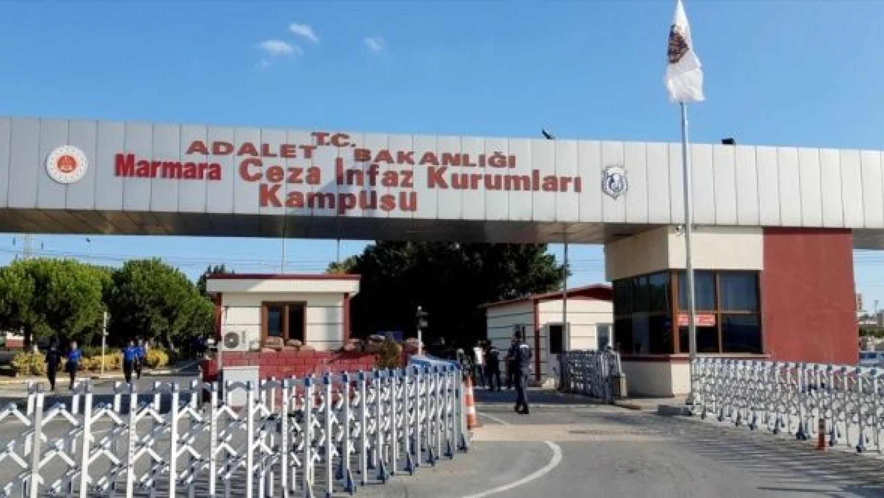 Silivri'deki cezaevinin tabelası 'Marmara Cezaevi' olarak değiştirildi