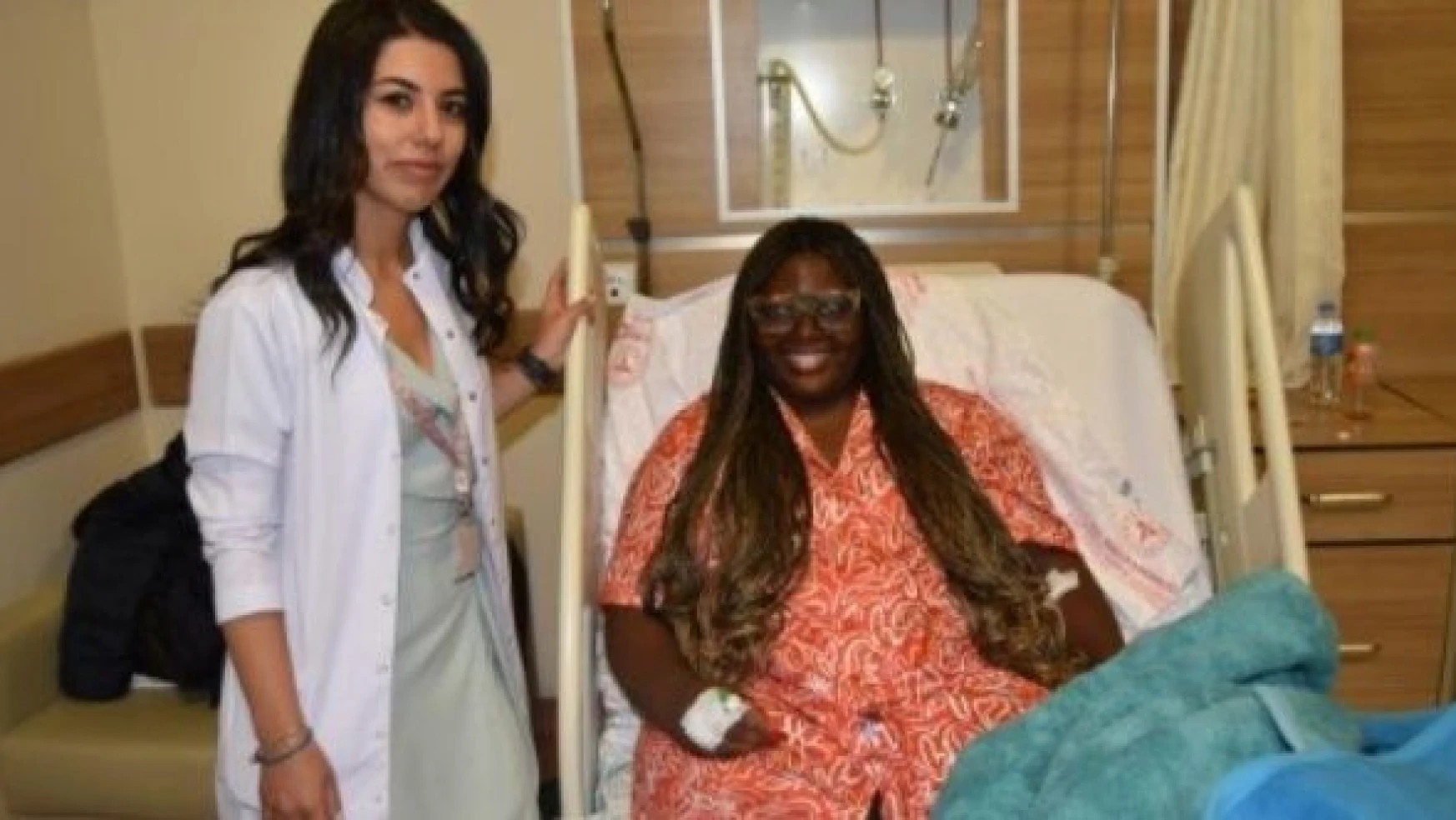 ABD'li hemşire, rahim ameliyatı için Kars Harakani Devlet Hastanesi'ni tercih etti