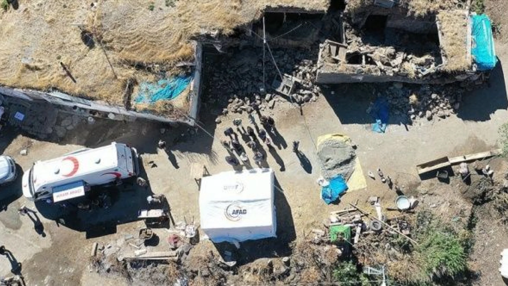 AFAD, Ardahan'daki depremin ardından iyileştirme çalışmaları sürüyor