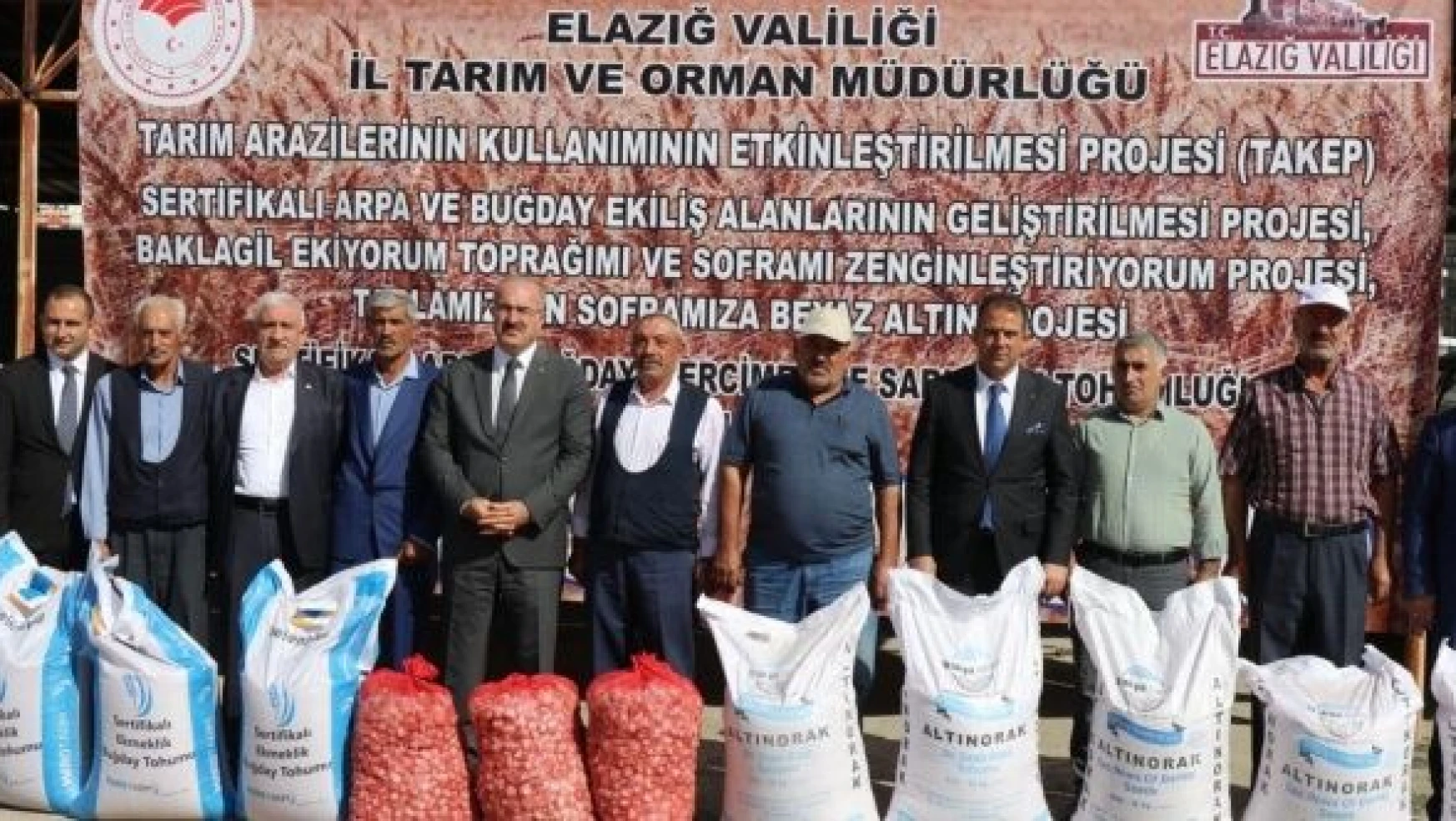 Elazığ'da üreticilere  hibeli tohum desteği yapıldı