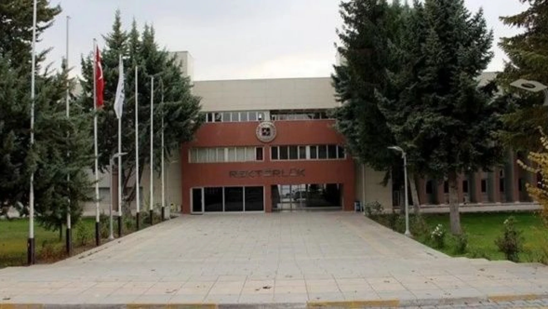 Fırat Üniversitesi'nin akademisyenleri 'Dünyanın En Etkili Bilim İnsanları Listesi'ne girdi