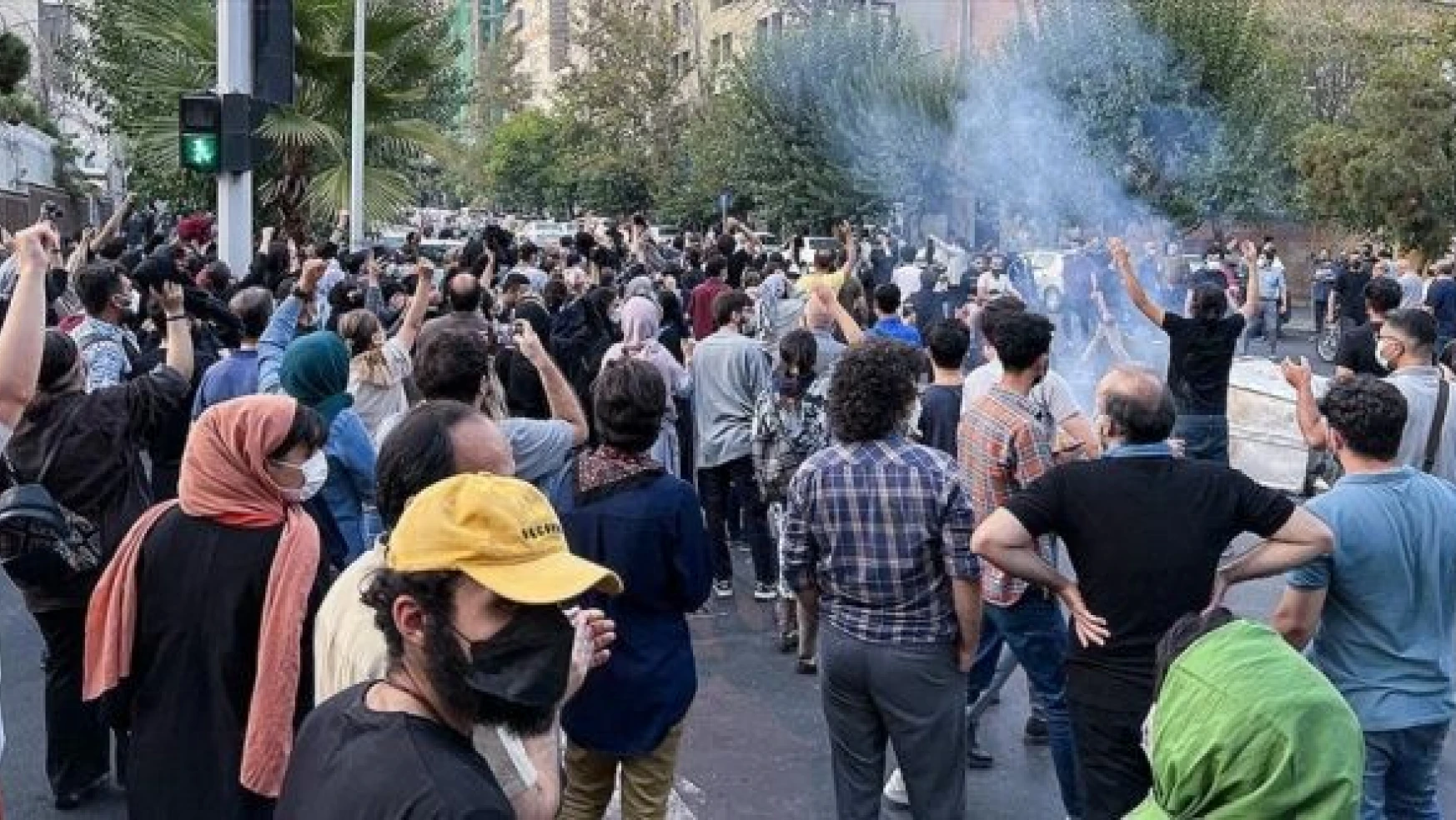 İran'da gösteriler sürüyor