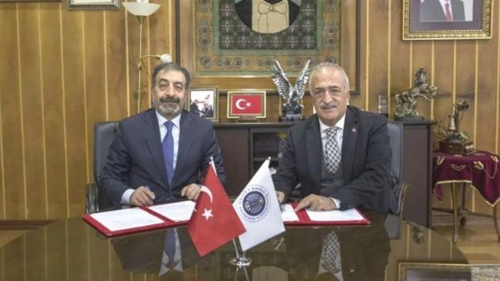 Atatürk Üniversitesi ile Erzurum Barosu arasında 'Eğitim Protokolü' imzalandı