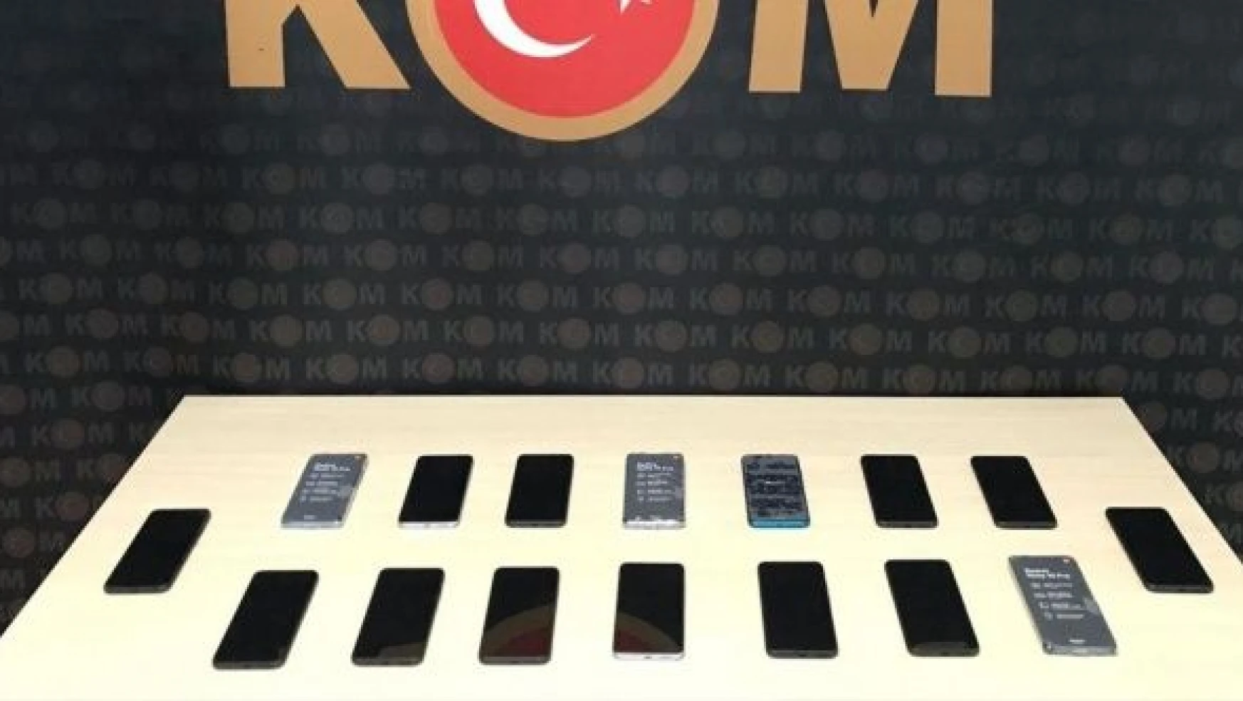 Bitlis'te kaçak cep telefonu operasyonu