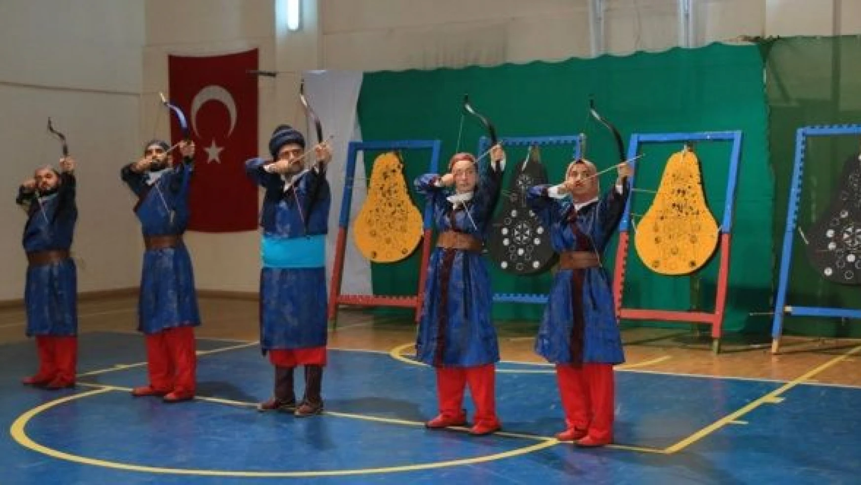 Geleneksel Türk Okçuluğu Erzincan'da yaşatılıyor