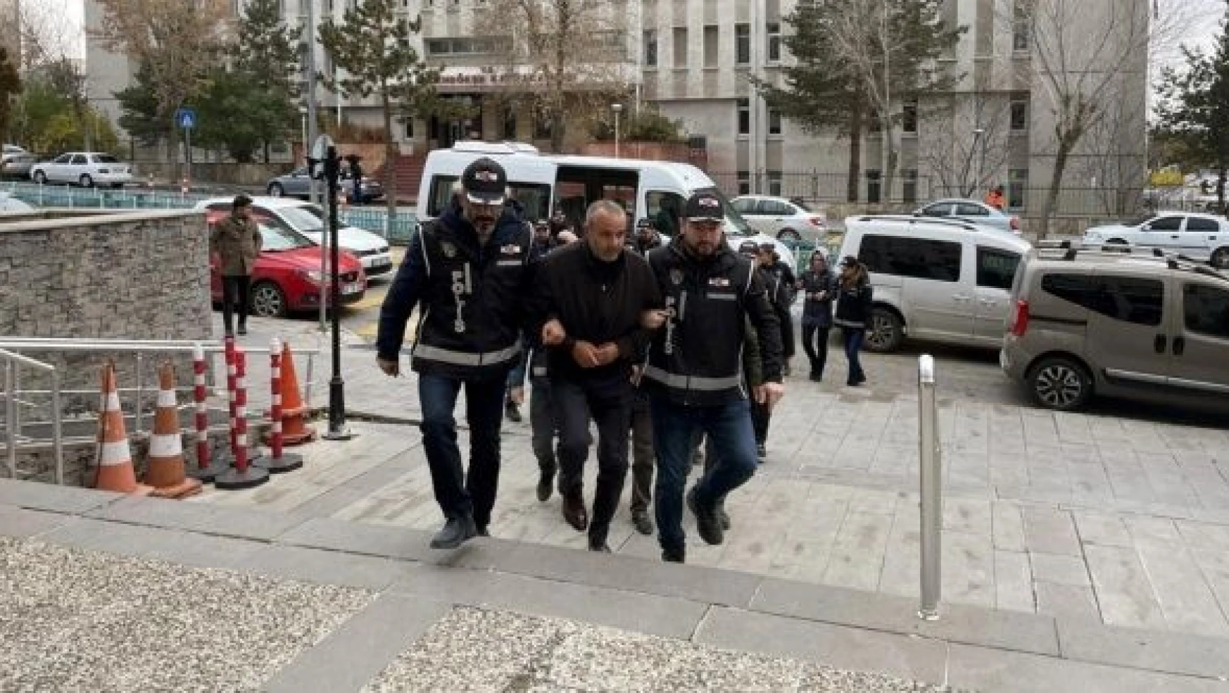 'Girdap operasyonu'nda Erzurum'da 7 şüpheli yakalandı