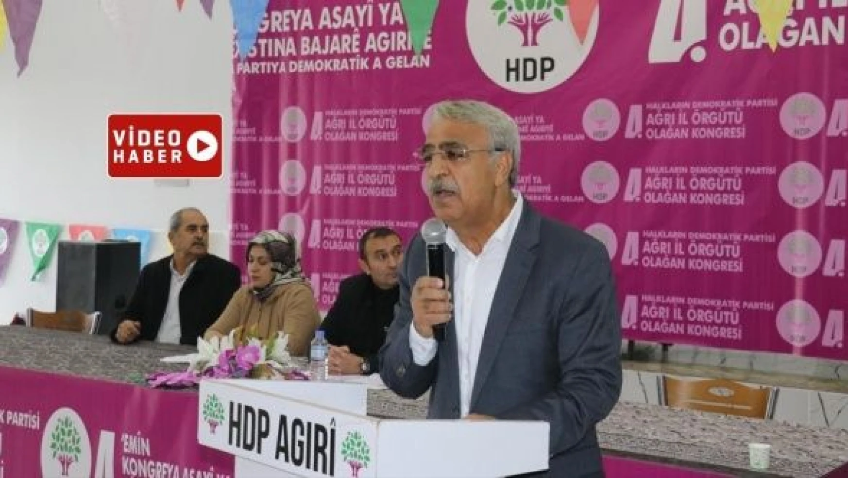 HDP'li Mithat Sancar: 'Beyoğlu'ndaki saldırıyı vahşet olarak niteliyoruz'