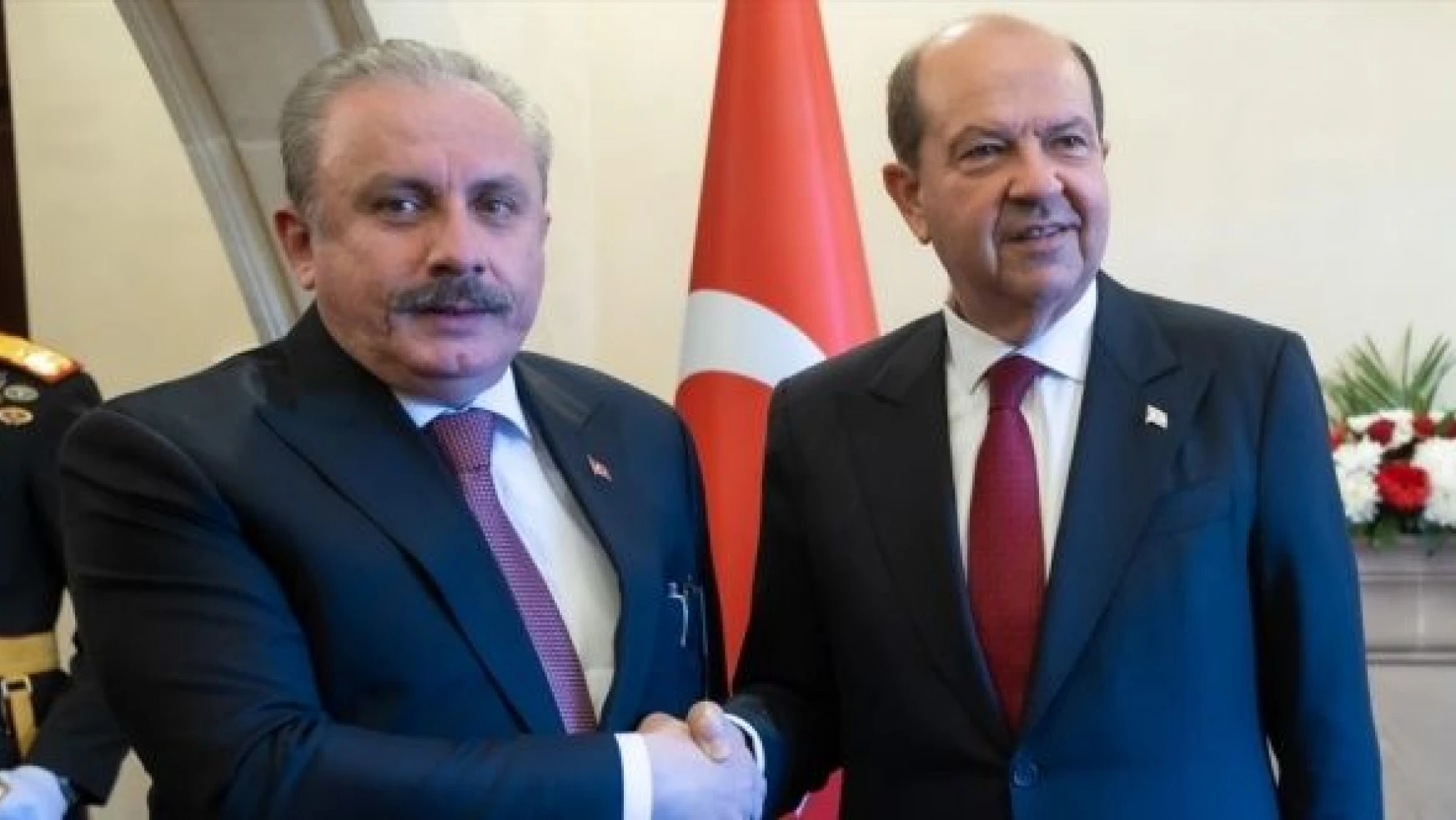 TBMM Başkanı Mustafa Şentop KKTC Cumhurbaşkanı Ersin Tatar ile bir araya geldi