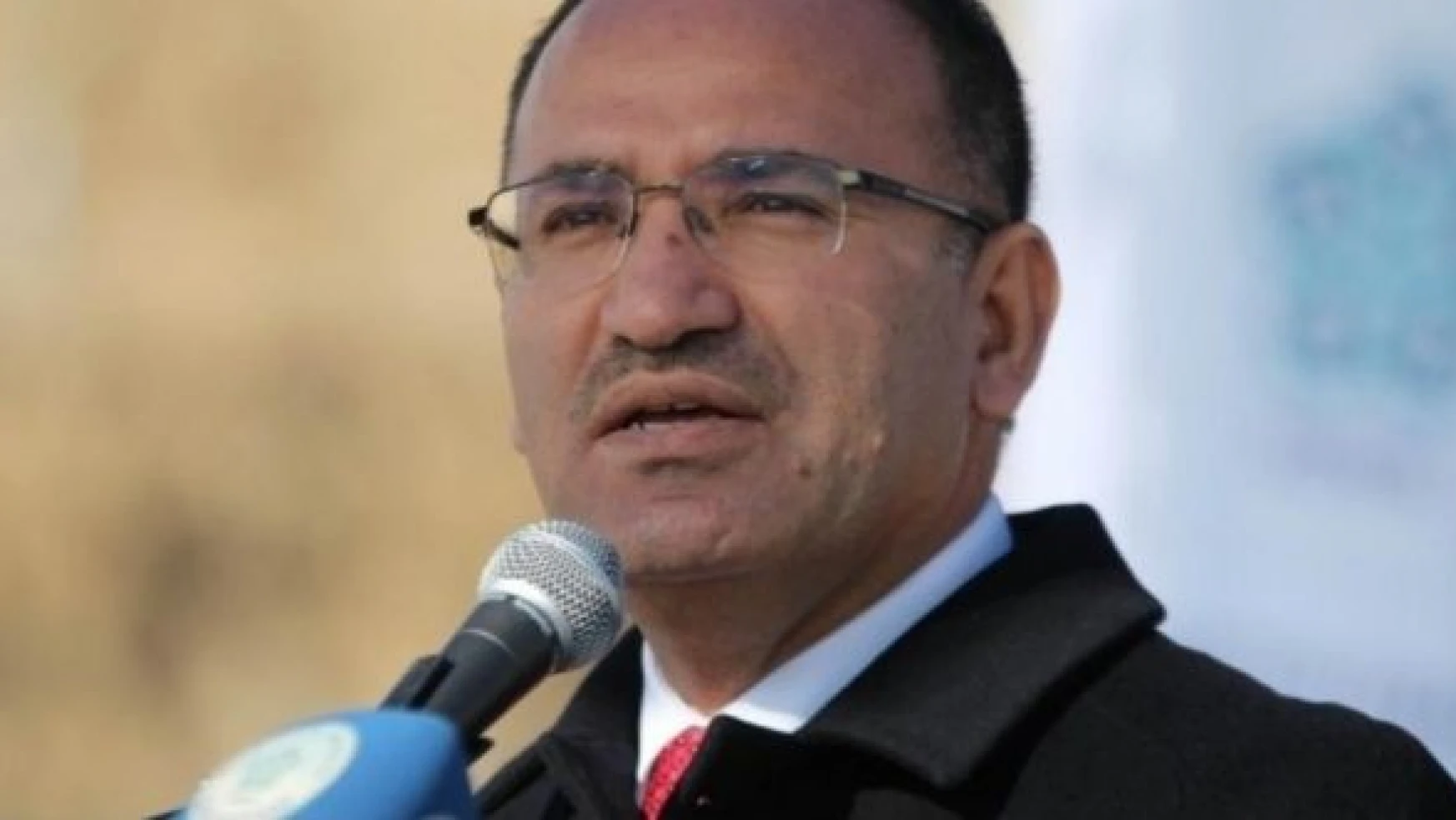 Adalet Bakanı Bekir Bozdağ'dan 'başörtüsü' açıklaması