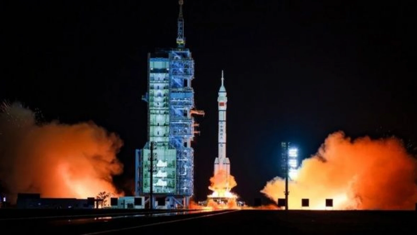 Çin, 'Şiyan-21'i uzaya gönderdi