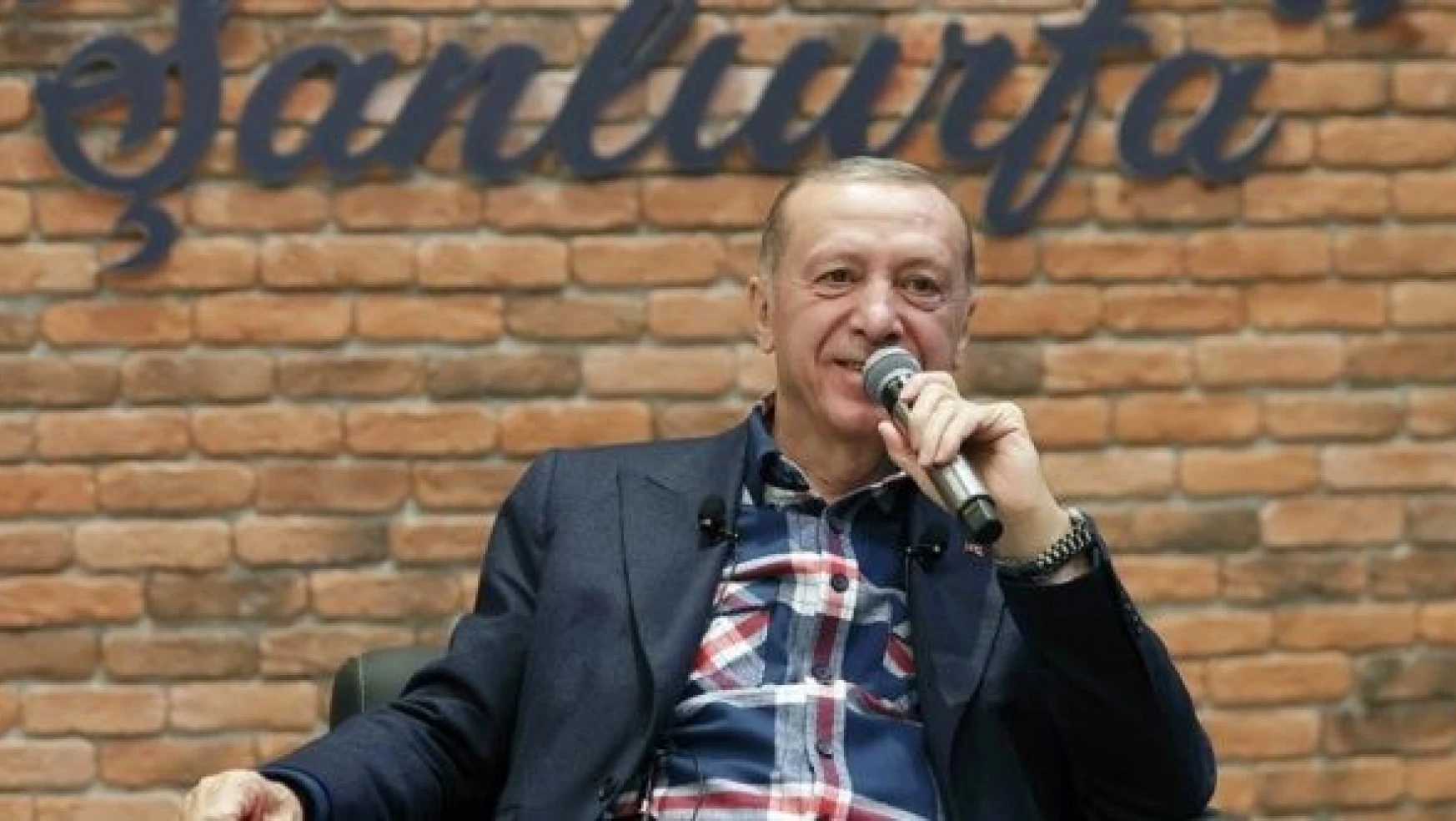 Cumhurbaşkanı Erdoğan: &quotGençlerimiz öz güveni Türkiye Yüzyılının en büyük teminatıdır"