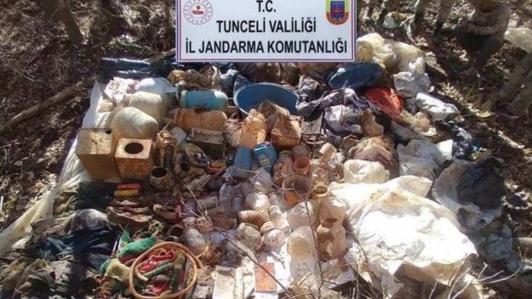 Tunceli'de 15 PKK sığınağı imha edildi