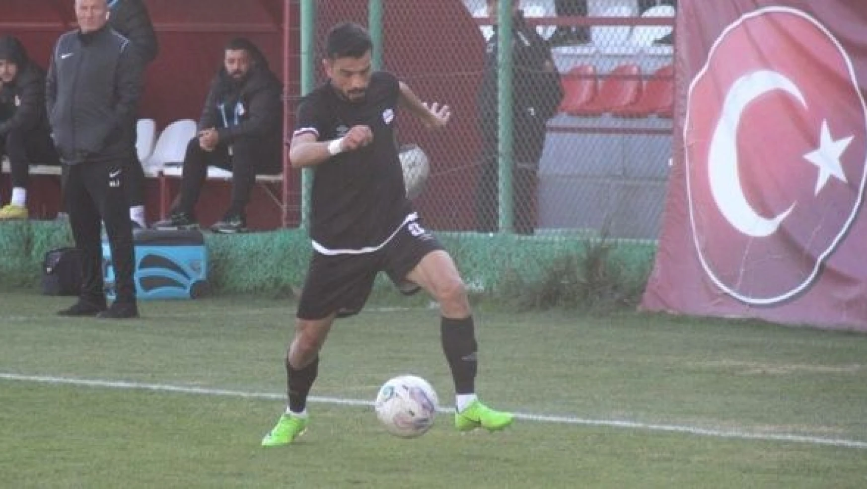 Cuma Ali Üzüm Amasyaspor FK ile anlaştı