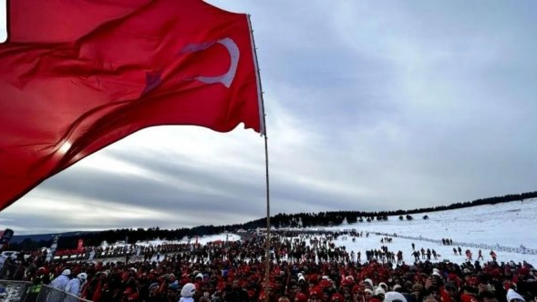 Kars'ta binlerce kişi 108'inci kez Sarıkamış şehitleri için yürüdü
