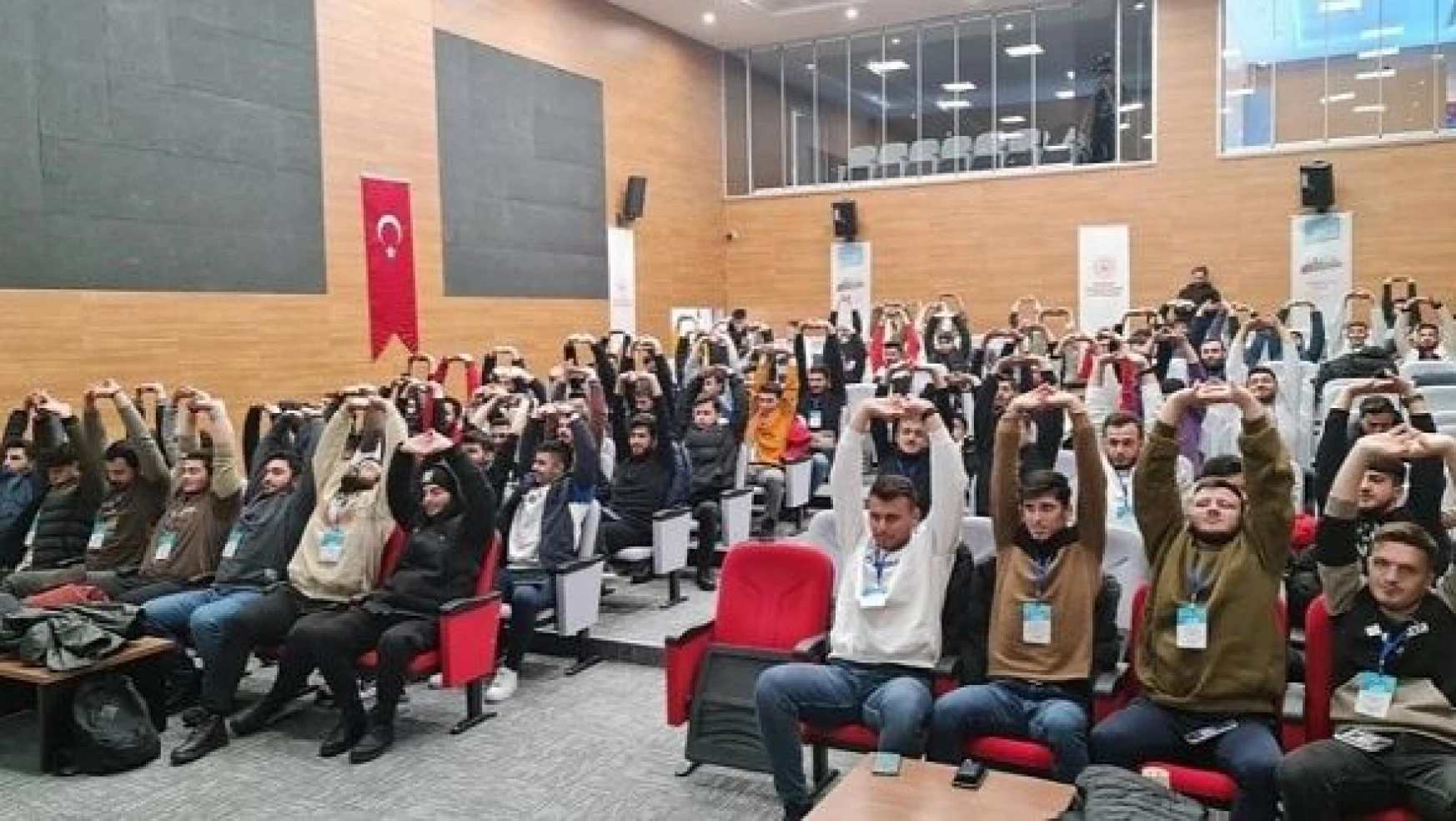 Rektör Türkmen 'Yurt-Time Spor' projesini anlattı