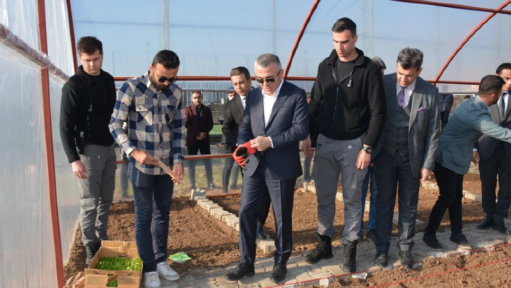 Şırnak'ta ekim yapmak isteyenlere arazi desteği sağlanıyor
