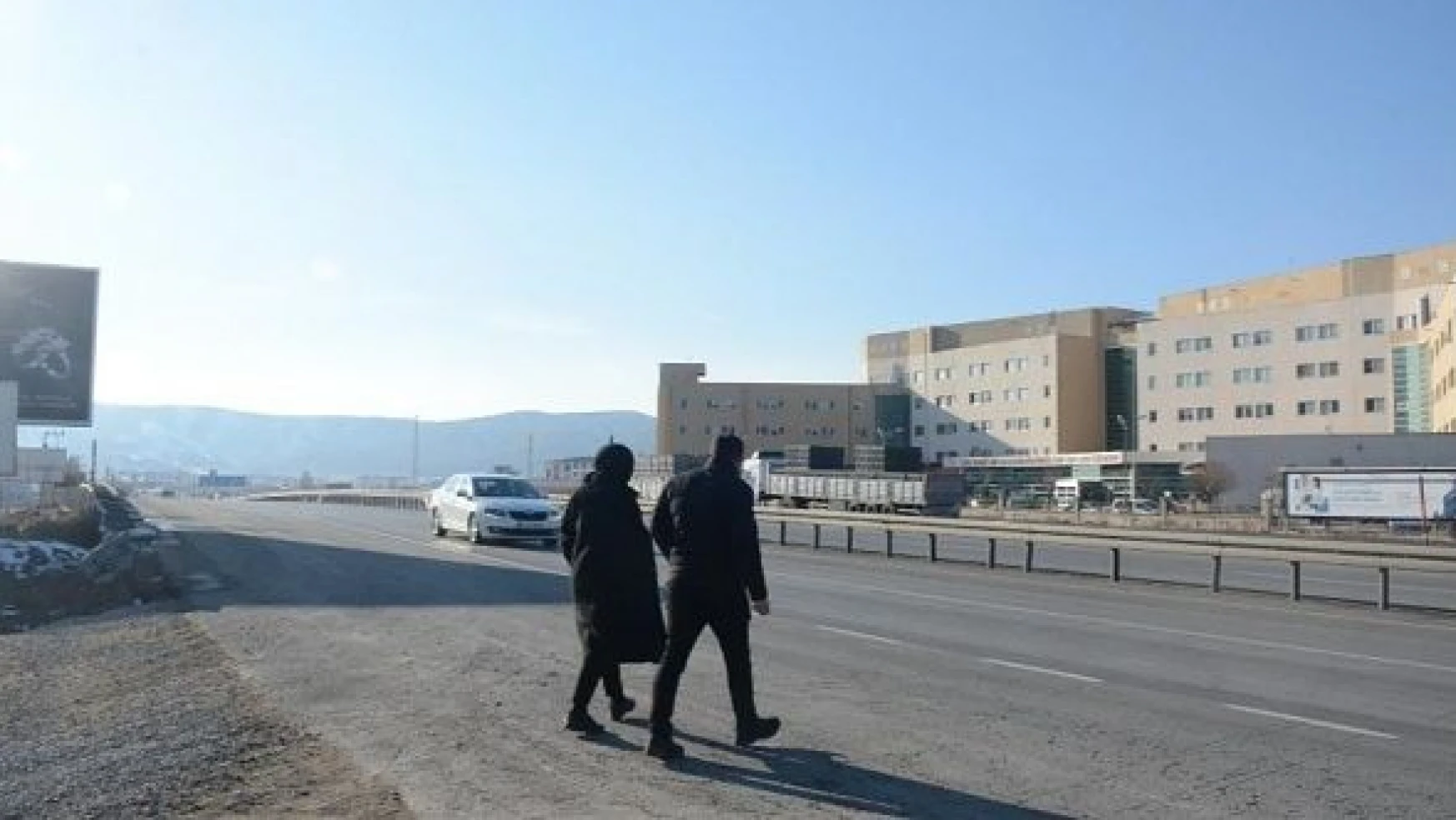 Bitlis'teki ana yolda ölüm kalım savaşı