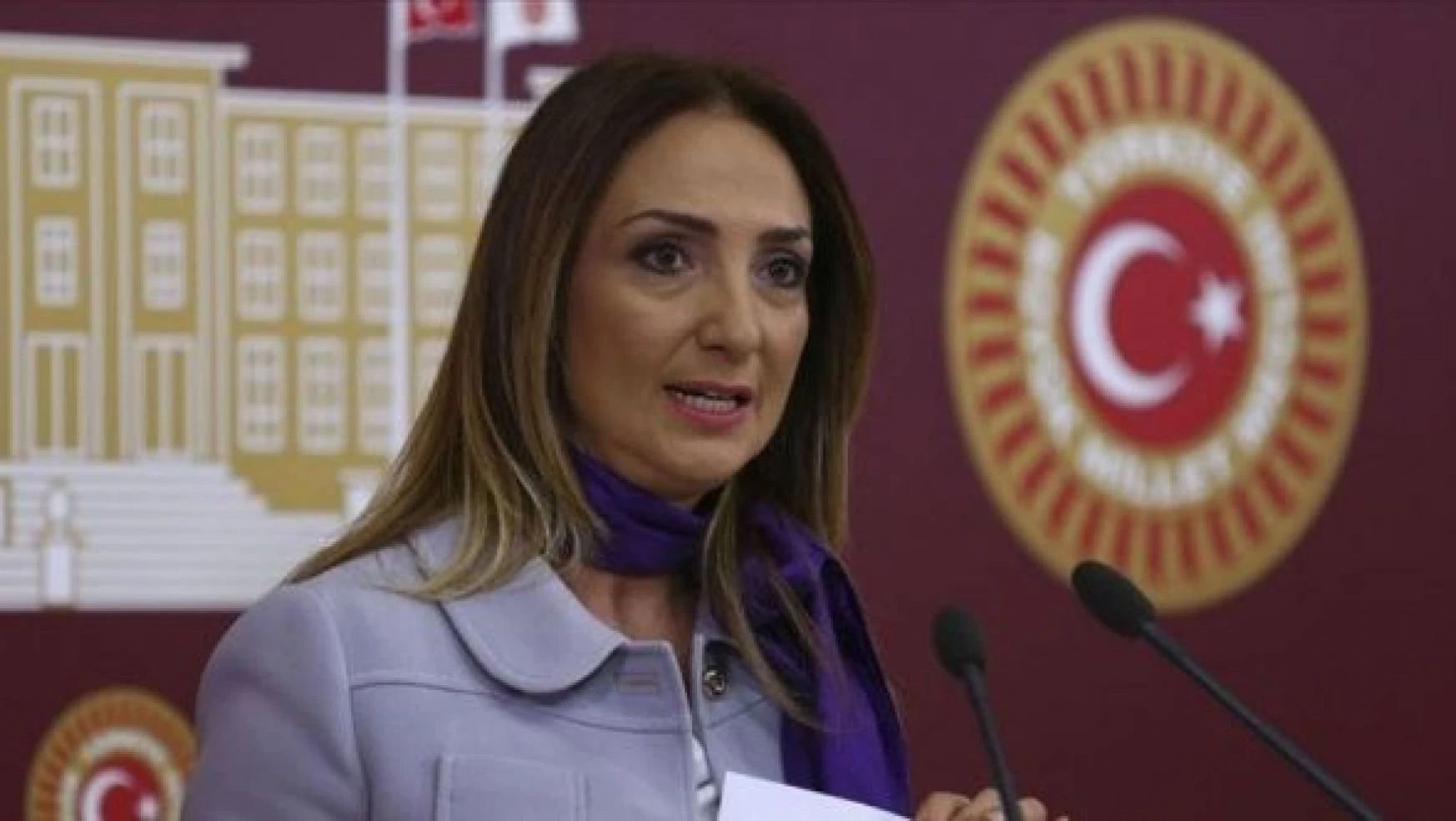CHP Kadın Kolları Başkanı Nazlıaka: ''Kaybetme korkusuyla hareket eden Erdoğan, kadınlara saldırıyor''