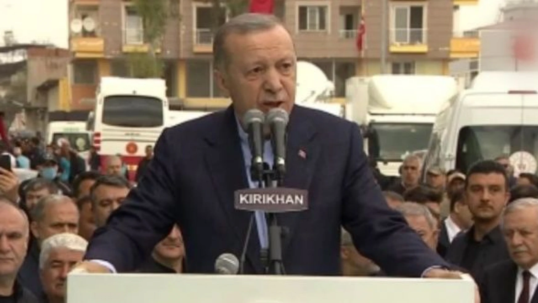 Cumhurbaşkanı Erdoğan'dan deprem bölgesinden açıklama